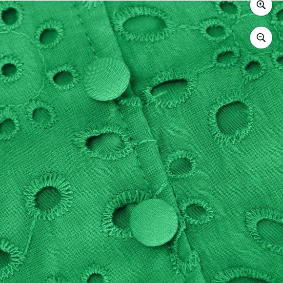 NWT-Zesica DARK Green Eyelet Top available in size L or XL - Picture 4 of 8